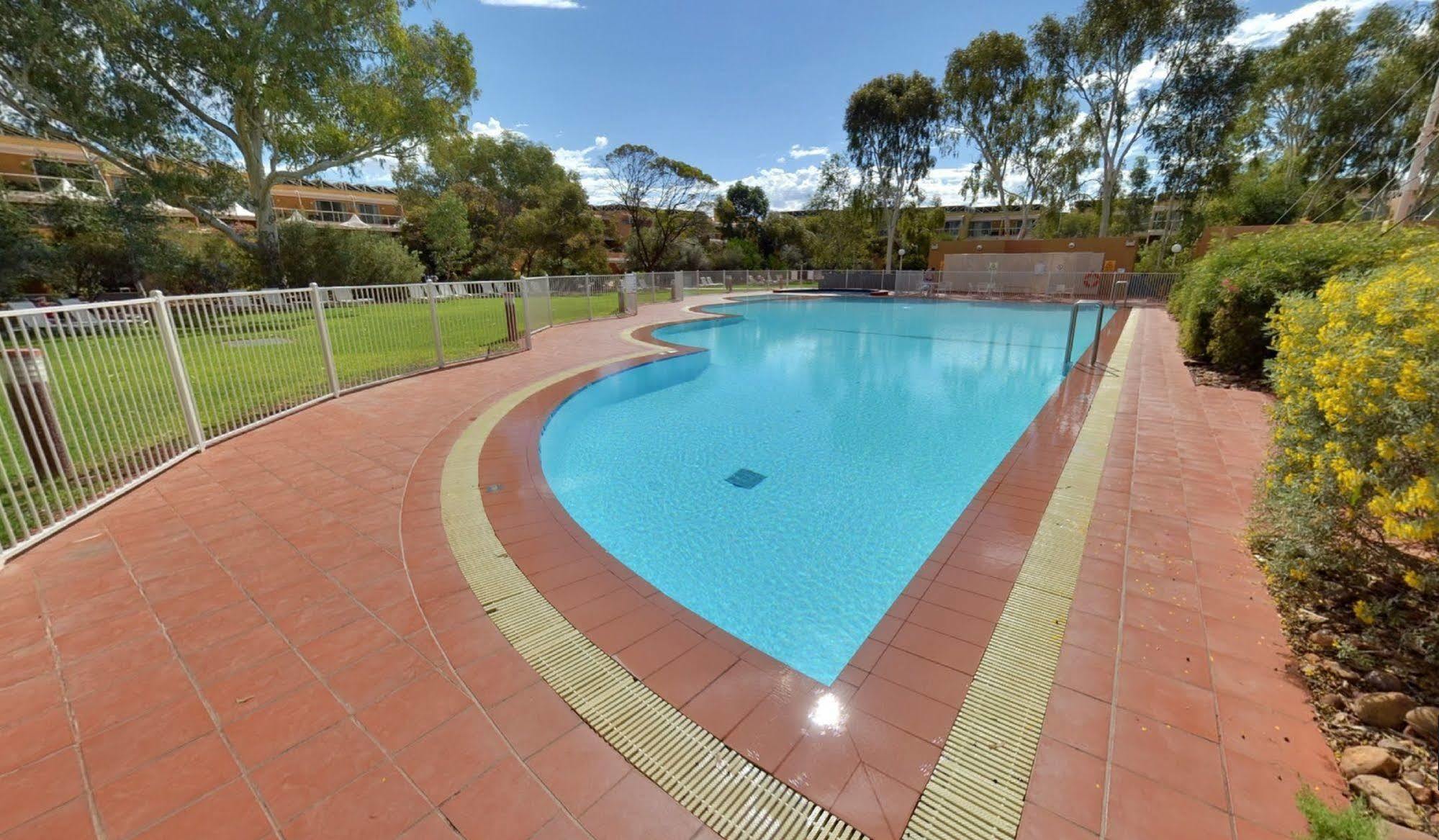 Emu Walk Apartments Ayers Rock Exterior foto